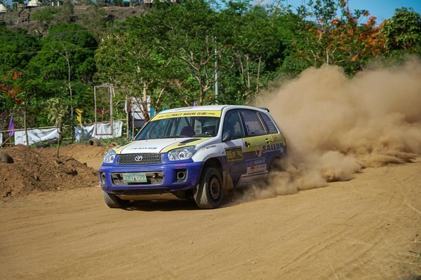 Scooter vs Moto : Toutes les nuances à connaître pour bien choisir