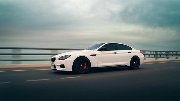 Pourquoi l'innovation technologique transforme-t-elle l'avenir des véhicules aujourd'hui ?